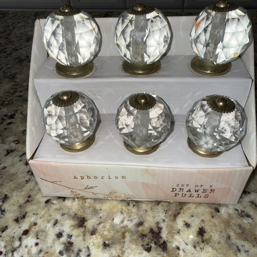 NEW Set of 6 APHORISM Glass KnobsDrawer‎ Pull Knob Gold Trim Hardware.  5593